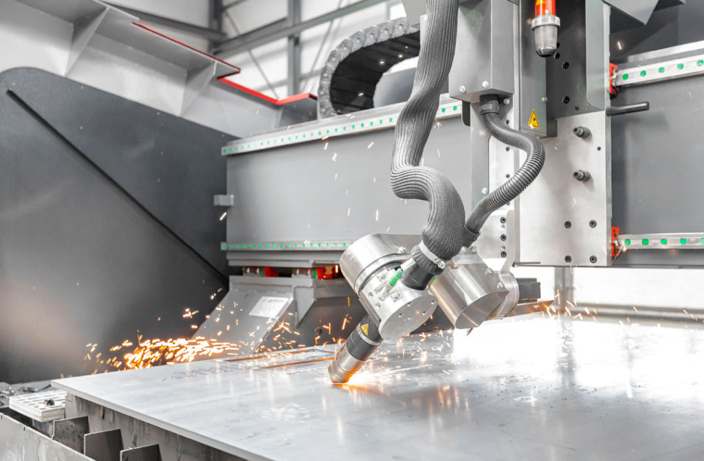 3D bevelsnijden kan ook met de V310, het werkpaard in het assortiment van Voortman Steel Machinery.
