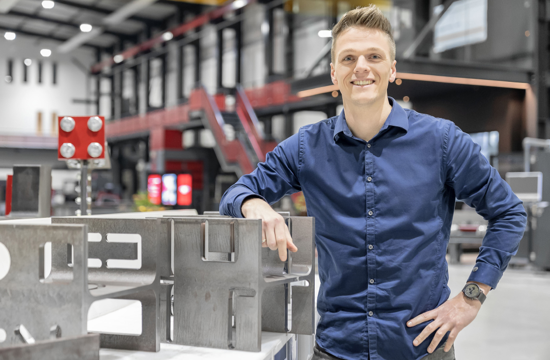 Business Unit Manager Valentijn Velten: “We begrijpen wat onze klanten nodig hebben en spelen daarop in. Naast het bouwen van topmachines koppelen we deze aan onze eigen ontwikkelde software en bieden we wereldwijd uitgebreide lokale service.” Voortman Steel Machinery