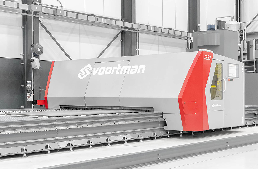 De V353 is een premium XXL fiberlaser voor grote platen.