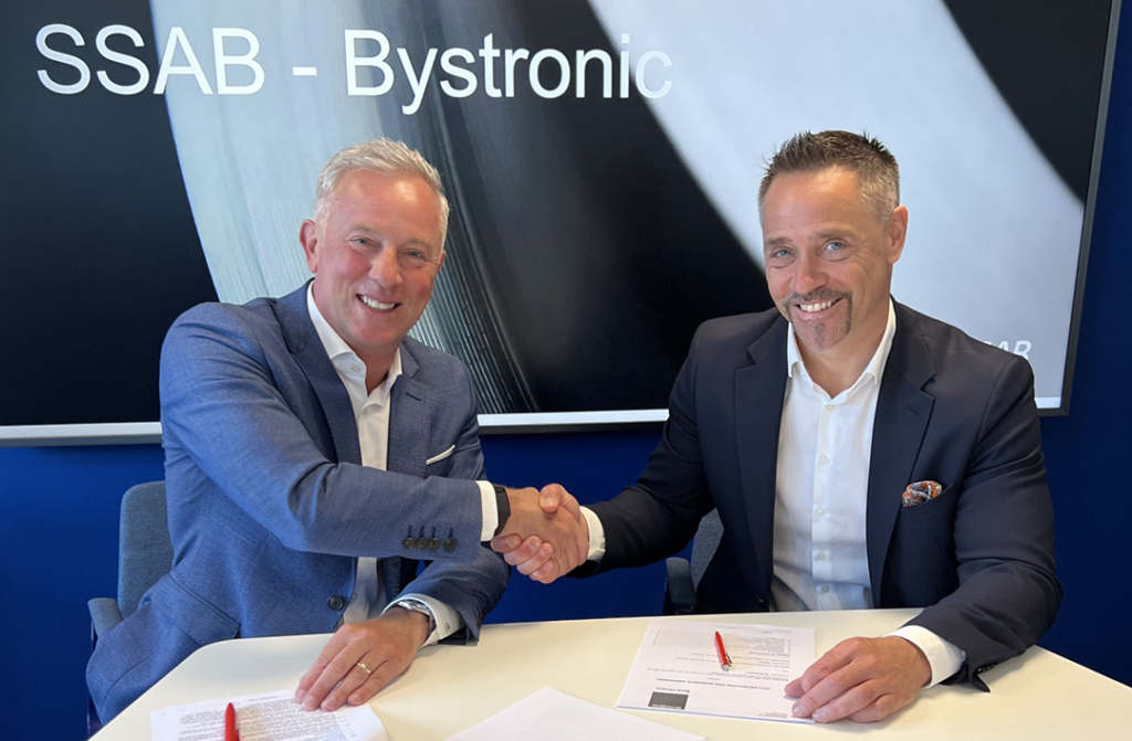 Domenico Iacovelli (links), CEO van Bystronic, en Joachim Larsson, CTO van SSAB Europe, zien de nieuwe samenwerking helemaal zitten.