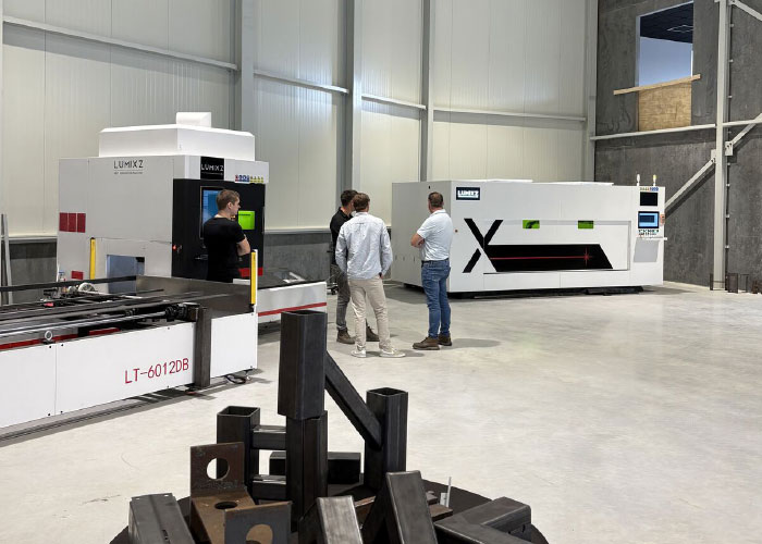 Vanwege de groei heeft Lumixz onlangs een gloednieuw bedrijfspand betrokken met onder andere een royale show-, demo en testruimte.