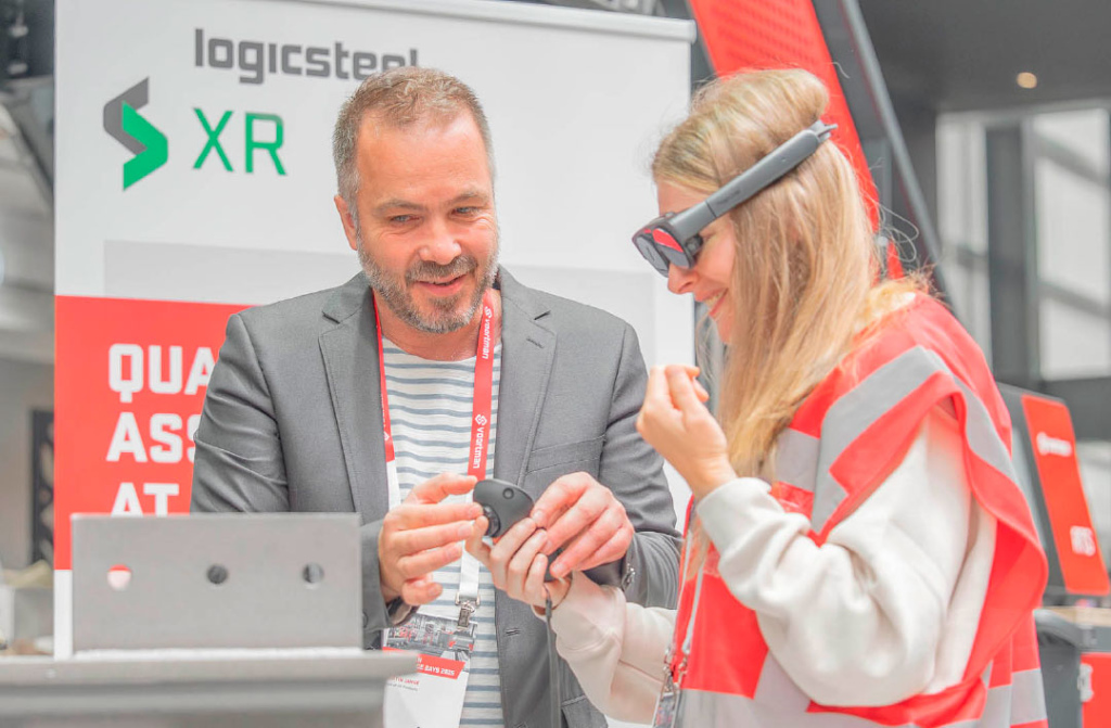 LogicSteel XR is een kwaliteitscontroletool die Extended Reality (XR) gebruikt om 3D-modellen rechtstreeks op stalen assemblages te projecteren, zodat de nauwkeurigheid in relatime kan worden geverifieerd.