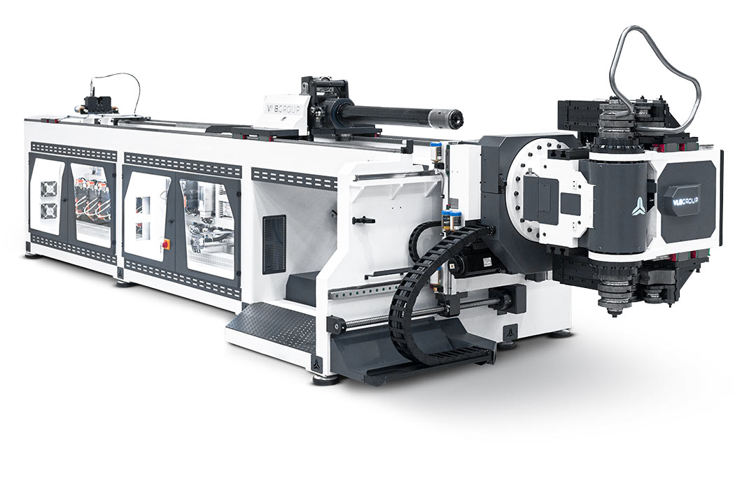 De EB-RH doornbuigmachine is uitgerust met een roterende buigkop. Deze machine wordt gedemonstreerd op de vakbeurs Tube.